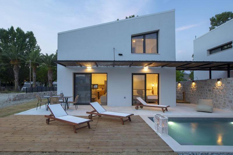 Seascape Villas Vassiliki - Beachfront Villas Екстер'єр фото