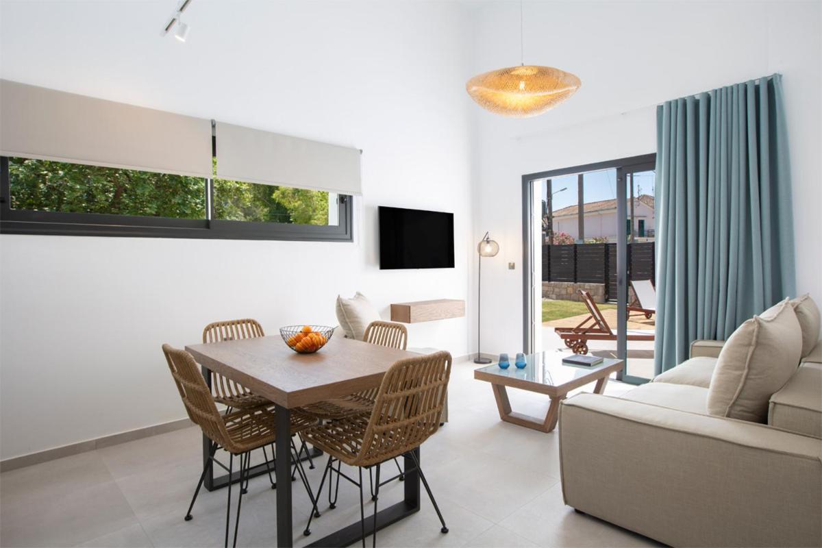 Seascape Villas Vassiliki - Beachfront Villas Екстер'єр фото